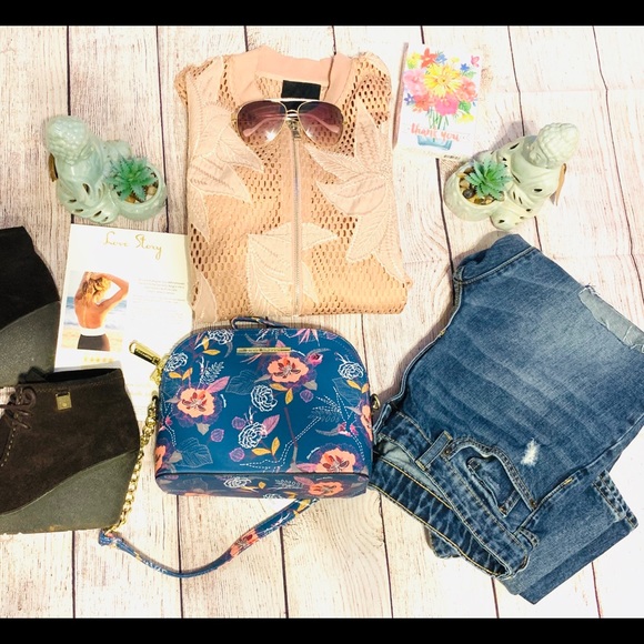 Meet your Posher, Jacqueline - Picture 2 of 9